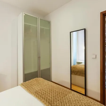 Go2oporto - Ribeira Do *