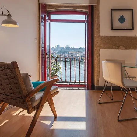 Go2oporto - Ribeira Do *